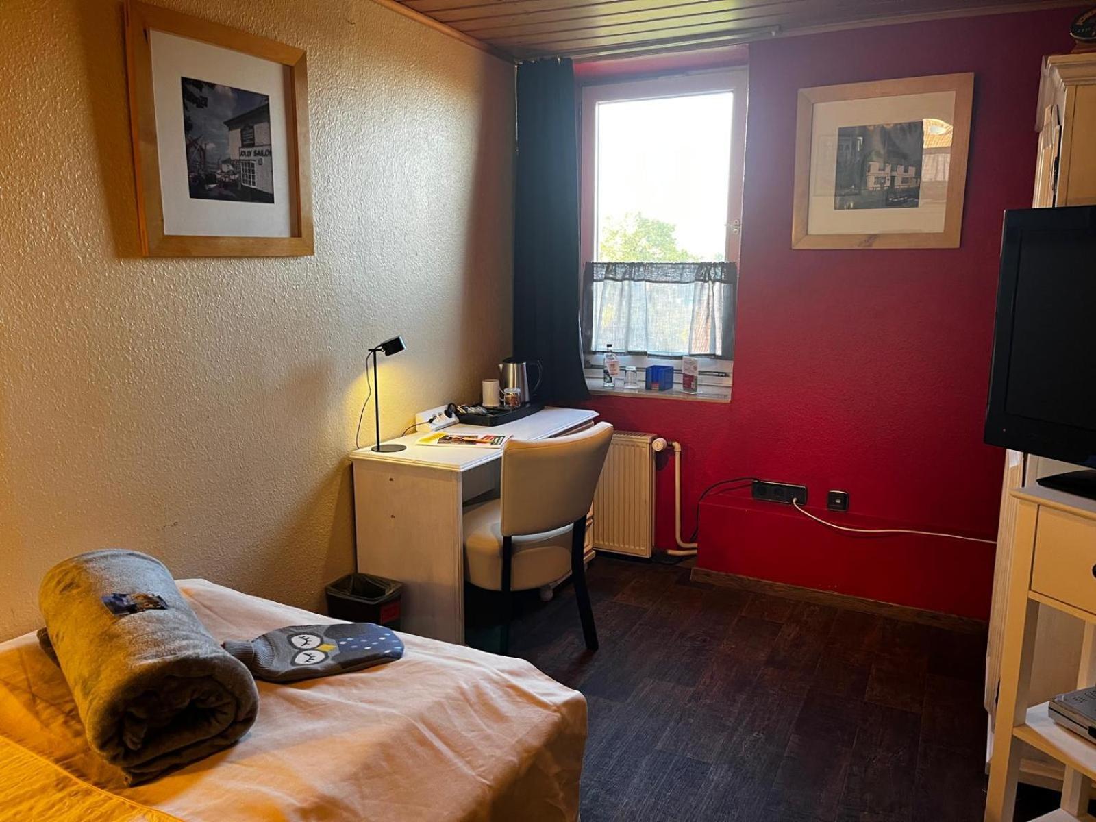 Henblas Hotel Neuenrade ภายนอก รูปภาพ