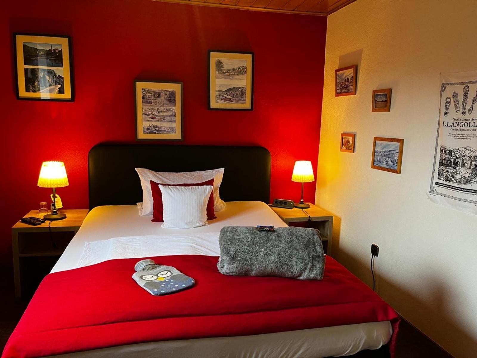 Henblas Hotel Neuenrade ภายนอก รูปภาพ
