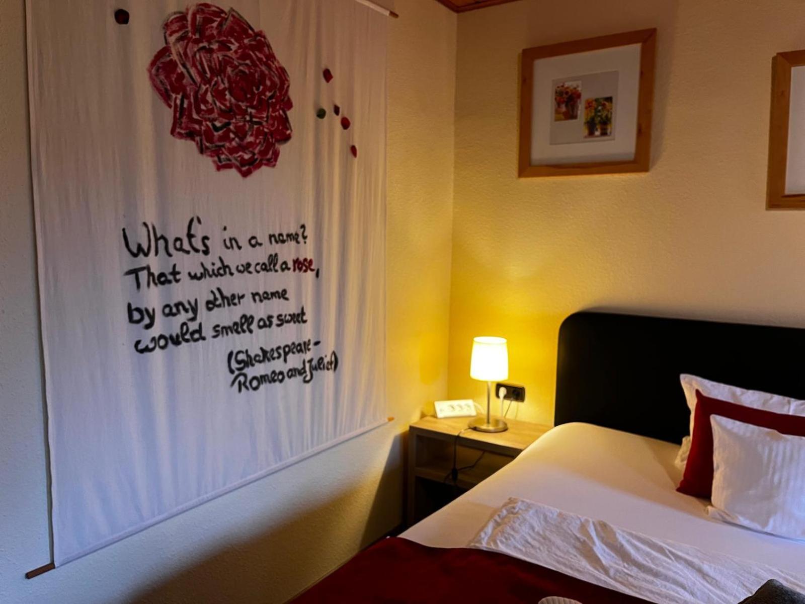 Henblas Hotel Neuenrade ภายนอก รูปภาพ