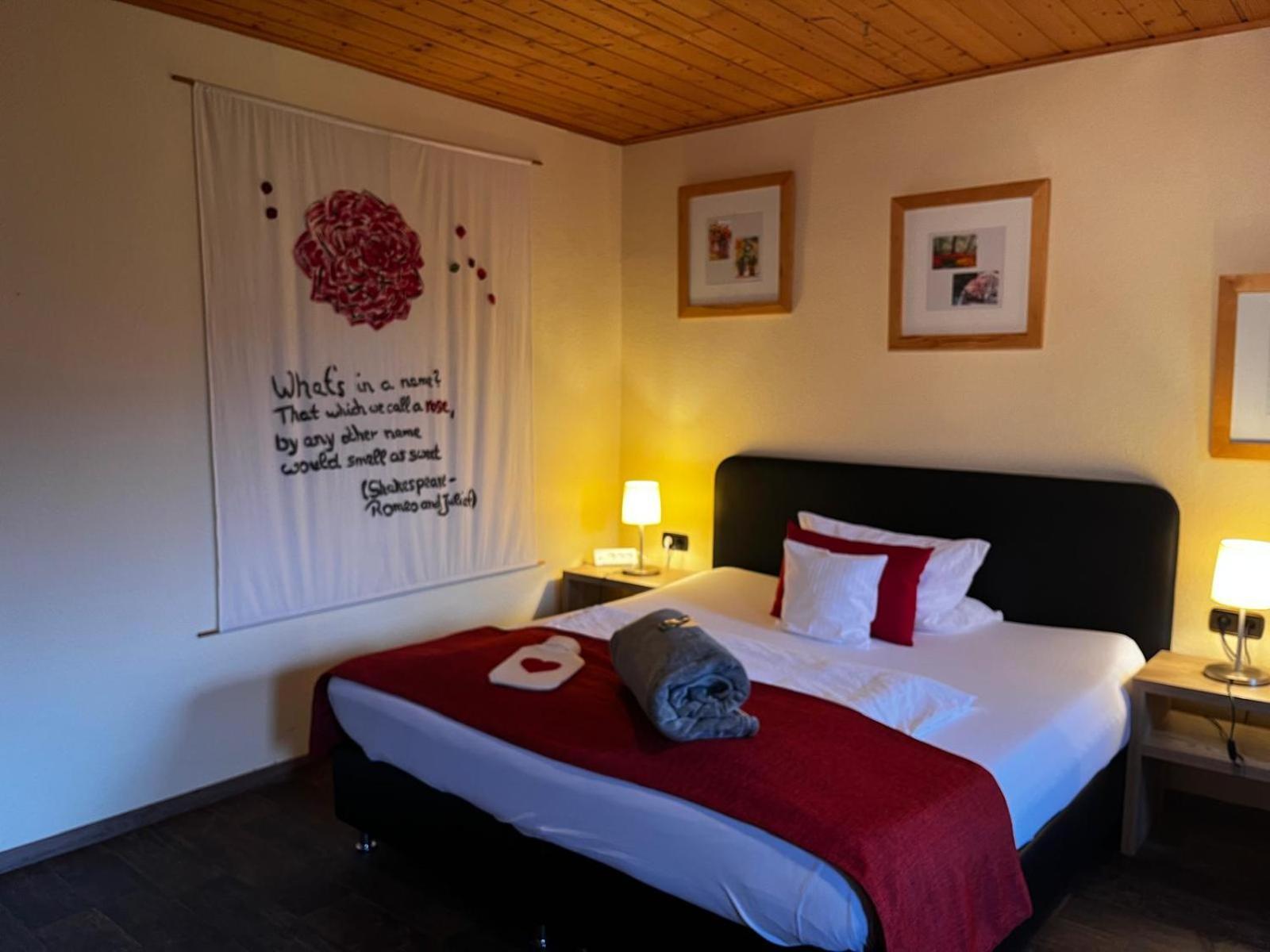 Henblas Hotel Neuenrade ภายนอก รูปภาพ