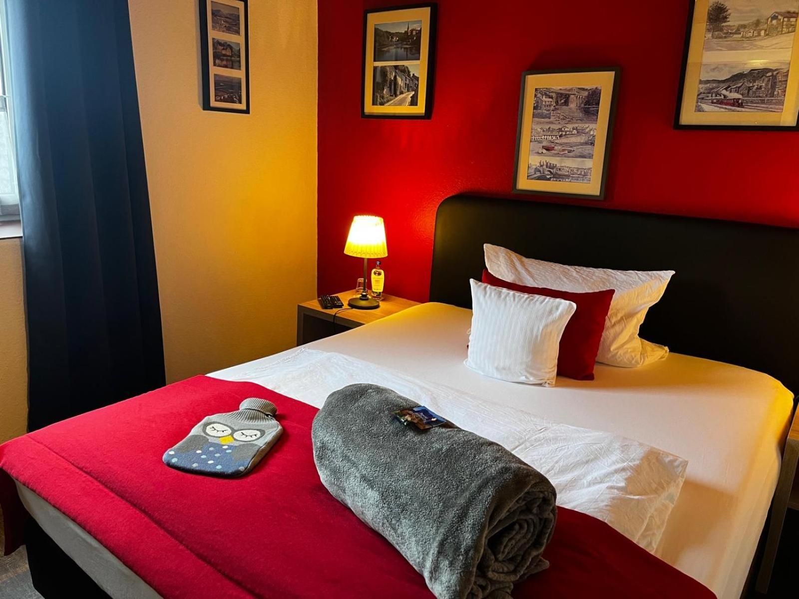 Henblas Hotel Neuenrade ภายนอก รูปภาพ