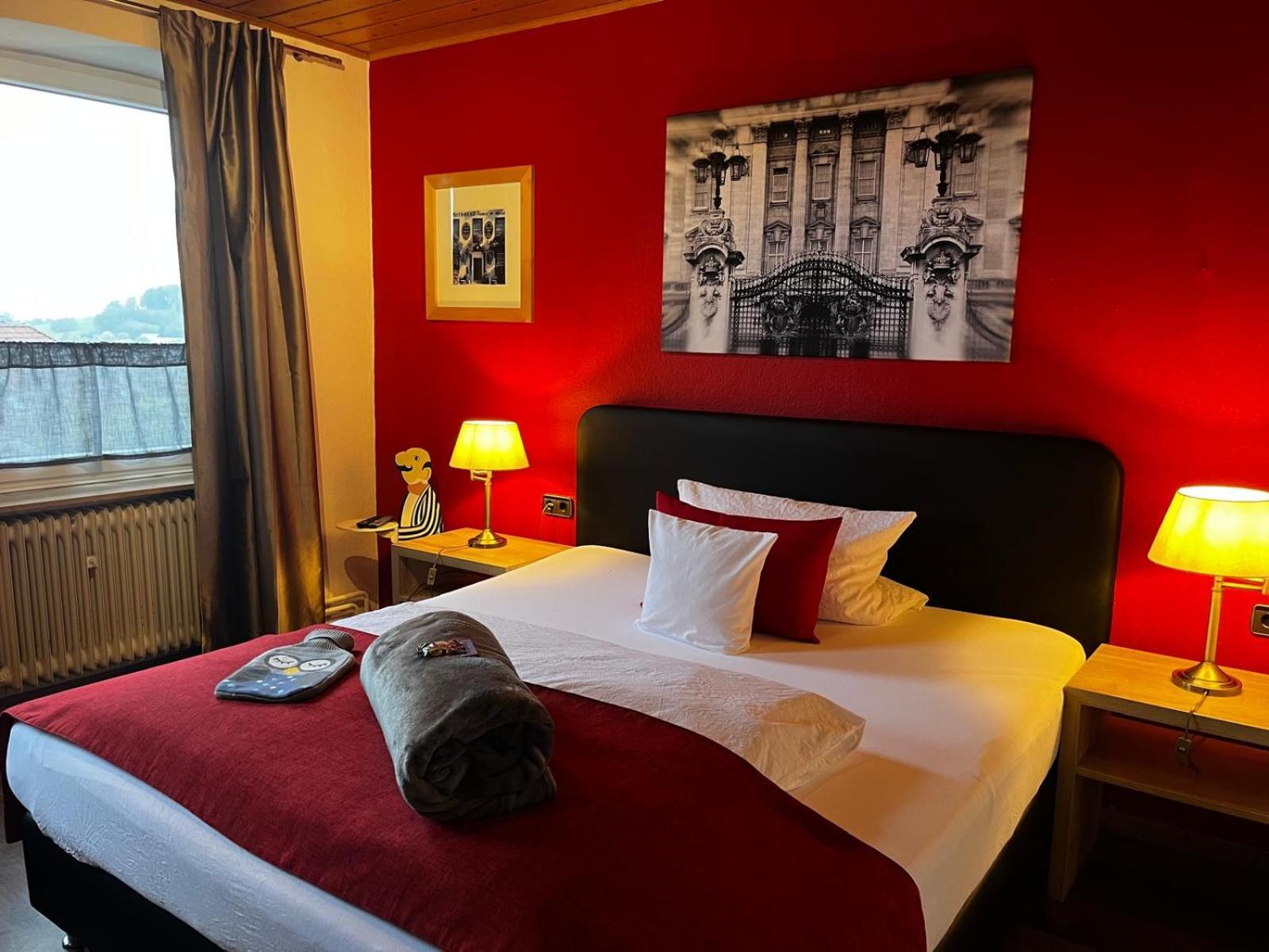 Henblas Hotel Neuenrade ภายนอก รูปภาพ