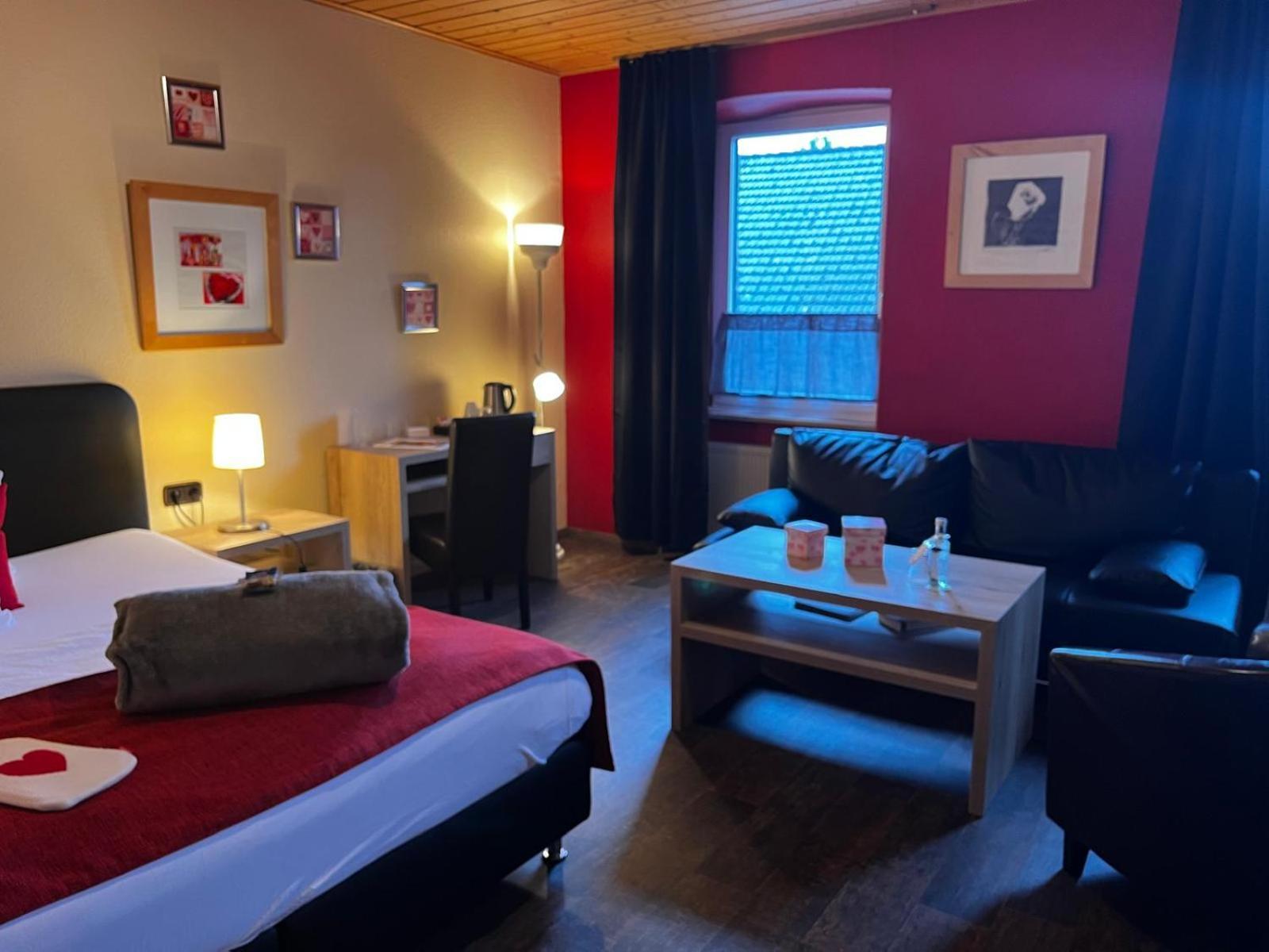 Henblas Hotel Neuenrade ภายนอก รูปภาพ